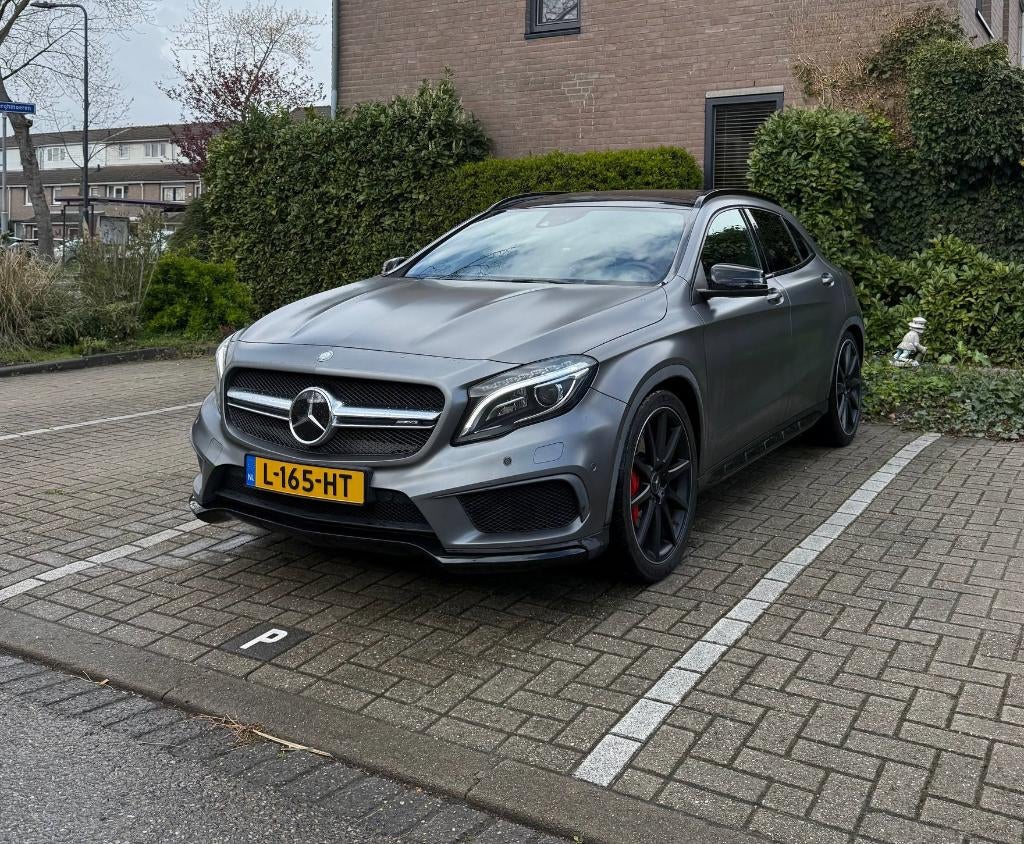 Mercedes-Benz GLA 45 AMG 4MATIC 360pk pano nappa volledig, Auto's, 4 cilinders, 360 pk, Leder, 1485 kg