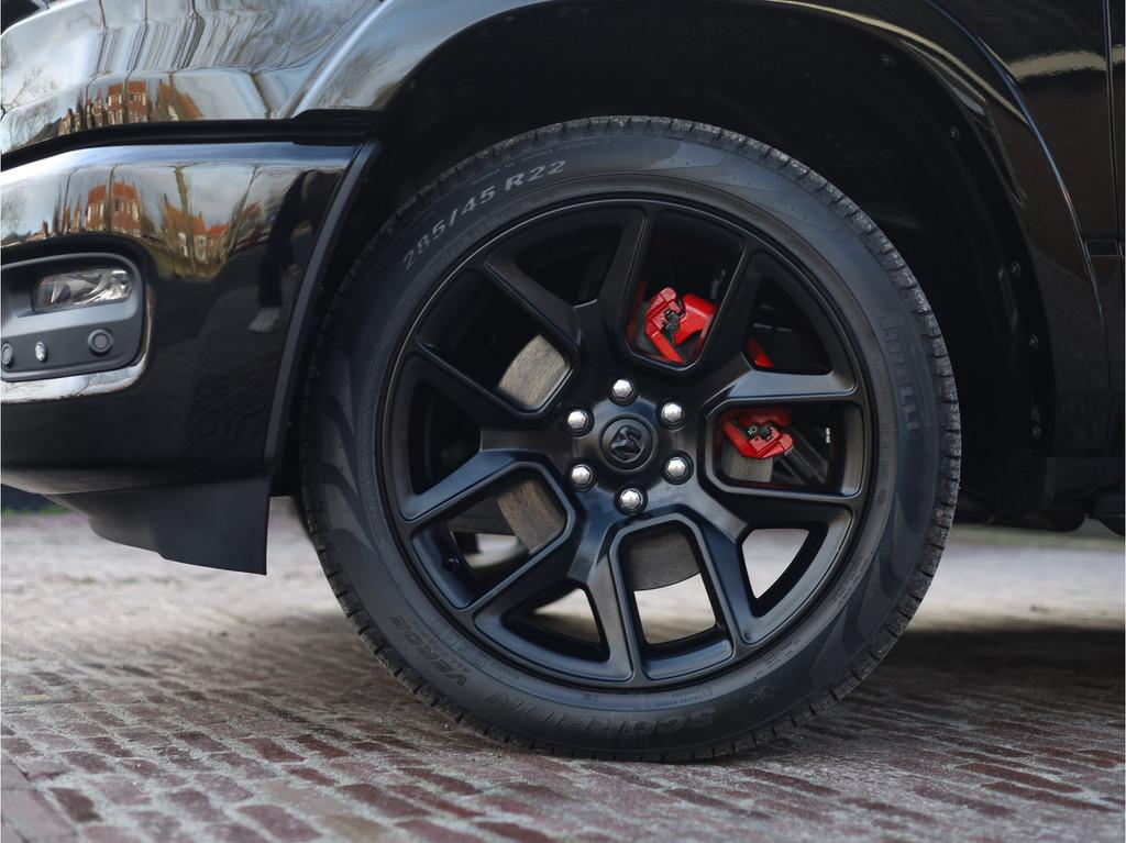 Dodge Ram 1500 2025 3.0L HURRICANE LARAMIE Night | BPM VRIJ, Automaat, 2993 cc, Met garantie (alle), Zwart