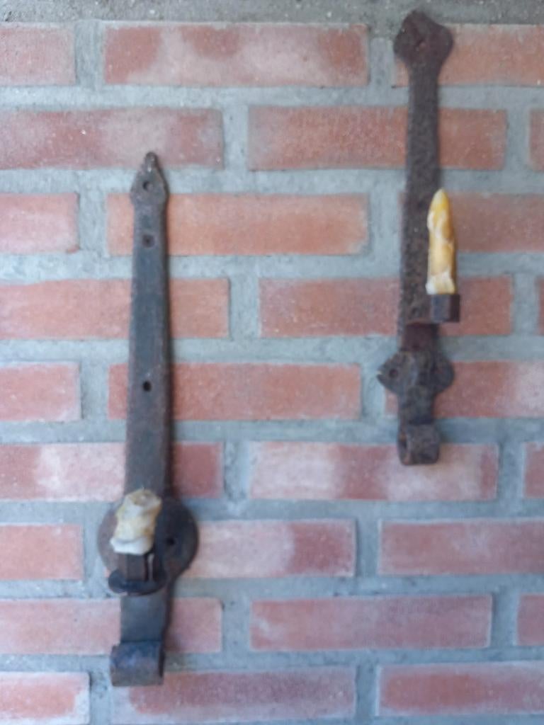 Wand kaarsen kandelaars van oude smeedijzeren gehengen, Ophalen of Verzenden