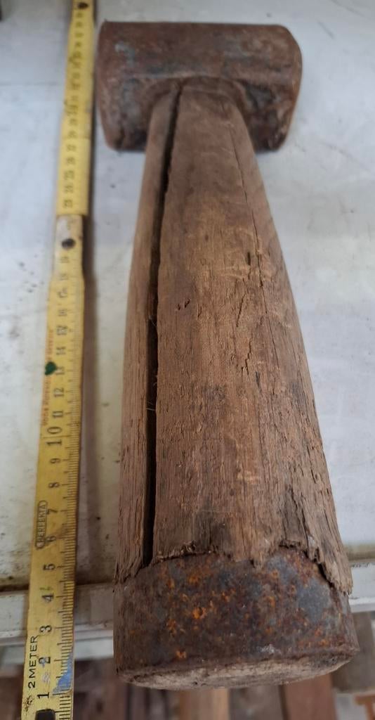 Oude houten hamer / moker met metalen band, Antiek en Kunst, Ophalen