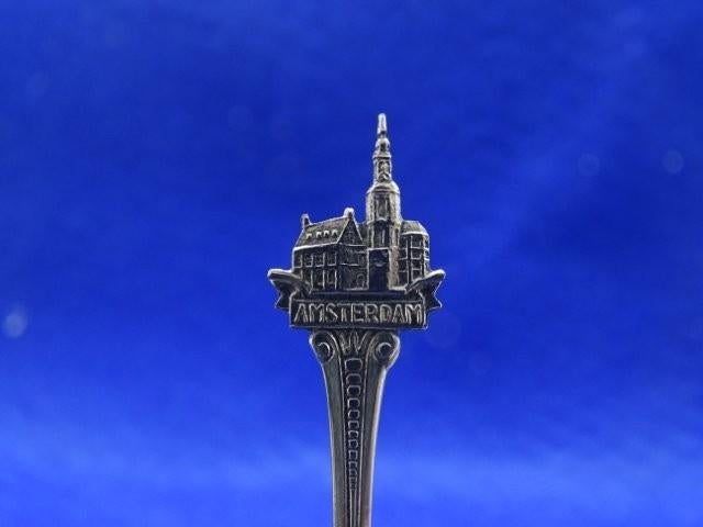 Lepeltje: Amsterdam, Verzenden