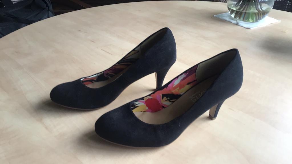 Zwarte pumps - maat 39 - Visions, Ophalen of Verzenden, Zo goed als nieuw, Zwart