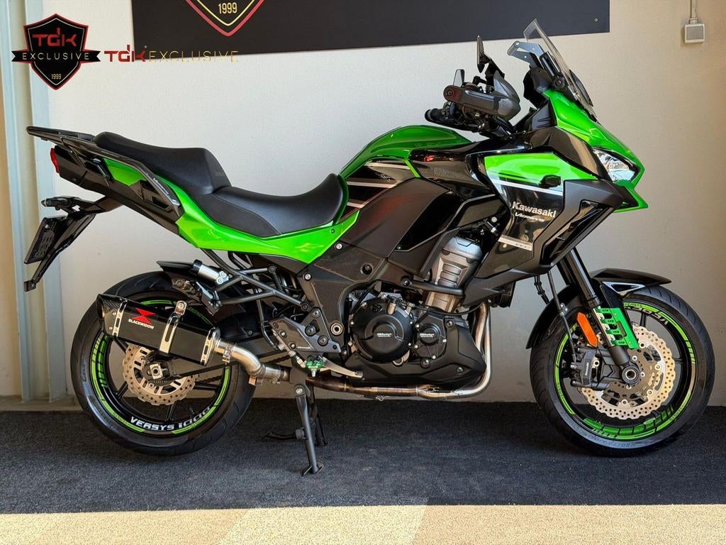 KAWASAKI VERSYS 1000 BLACK WIDOW TOPSTAAT (650 1100), Motoren, Motoren | Kawasaki, 4 cilinders, Motorrijbewijs A, Bedrijf, Meer dan 35 kW