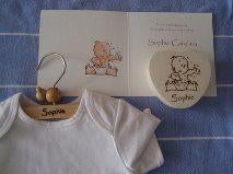 x PYROGRAFIE creamar houten kledinghanger met baby naam, Ophalen of Verzenden, Nieuw, Kraamcadeau