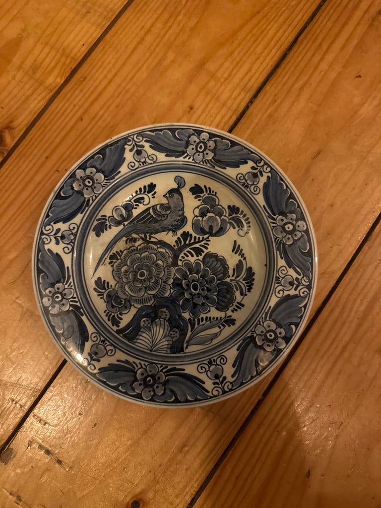 Antiek Delfts Blauw Bord met Vogel en Bloemen, Antiek en Kunst, Antiek | Wandborden en Tegels, Ophalen of Verzenden
