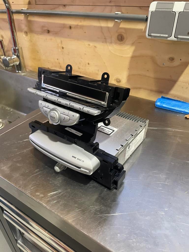 mini r56 originele radio, Ophalen, Zo goed als nieuw