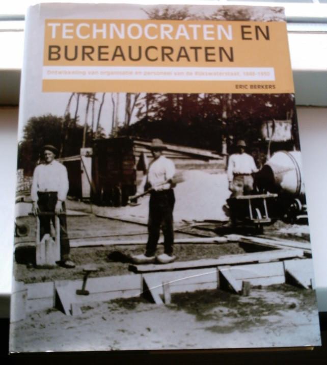 Rijkswaterstaat, 1848-1930(Eric Berkers, ISBN 9028815376)., Ophalen of Verzenden, Zo goed als nieuw