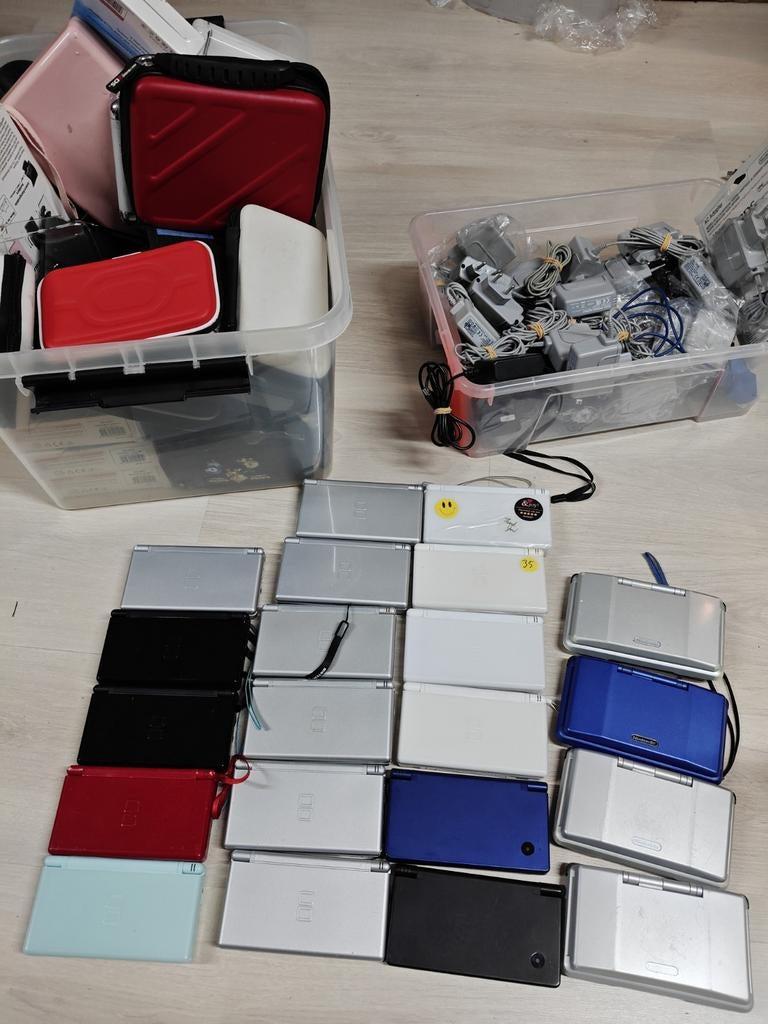 Nintendo DS Lite / Phat / DSi met lader game en hoesje, ., Ophalen of Verzenden, Zo goed als nieuw, .