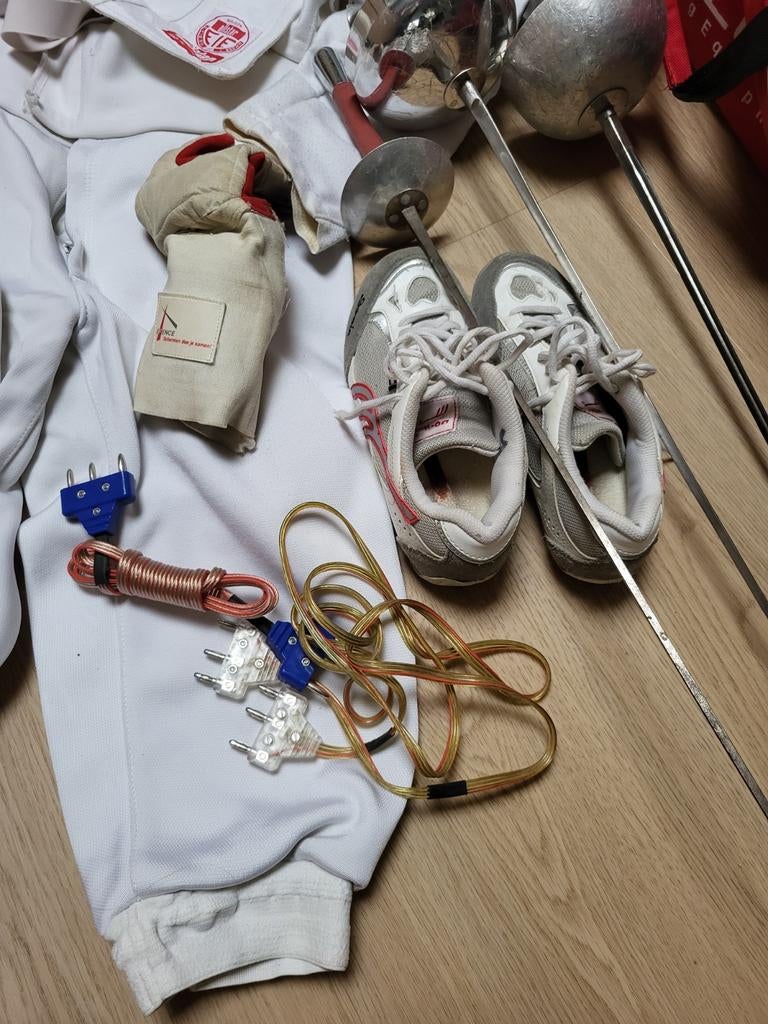 Scherm schoenen maat 37, Sport en Fitness, Vechtsporten en Zelfverdediging, Gebruikt, Overige, Maat XS of kleiner, Ophalen of Verzenden