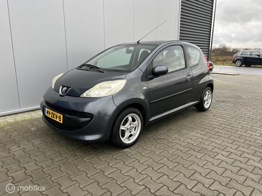 Peugeot 107 1.0-12V XR nieuwe apk, Voorwielaandrijving, Gebruikt, 765 kg, 4 stoelen
