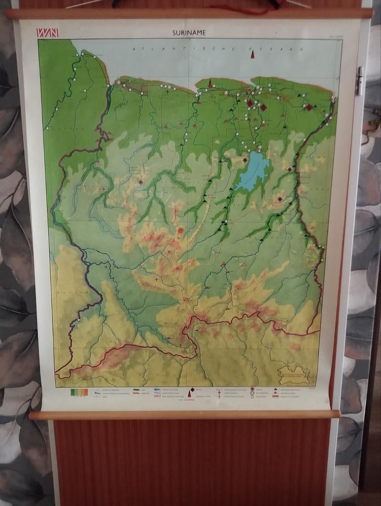 Schoolkaart van Suriname, Ophalen