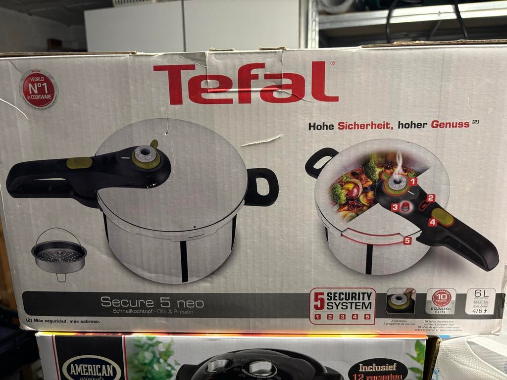 Tefal Secure 5 Neo snelkookpan 6L, Huis en Inrichting, Keuken | Potten en Pannen, Inductieplaat, Nieuw, Rvs, Ophalen