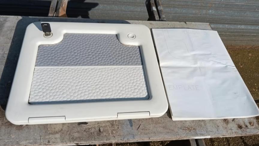 Thetford service luik toilet cassette luik camper wand, Caravans en Kamperen, Verzenden, Gebruikt