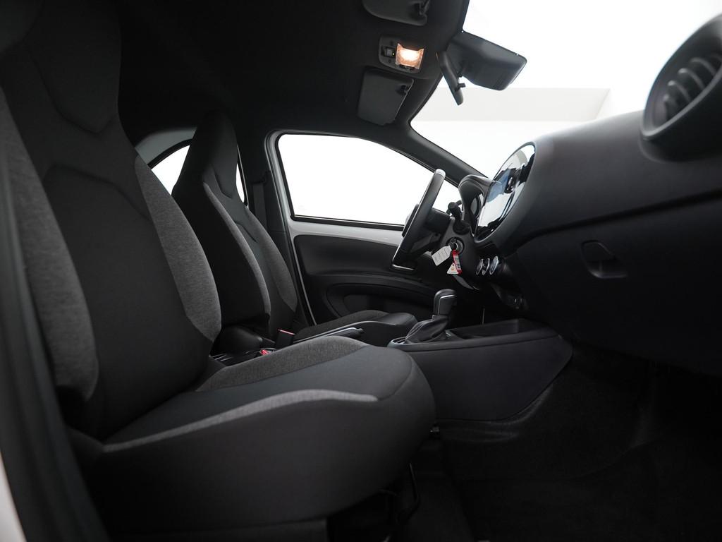 Toyota Aygo X 1.0 VVT-i S-CVT Play | Camera | Carplay | Zond, 12 maanden, Stof, 4 stoelen, Wit