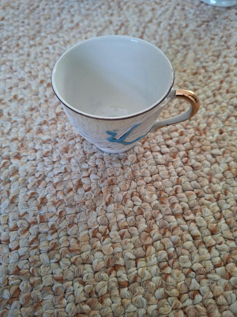 Servies Moriage Dragonware, Ophalen