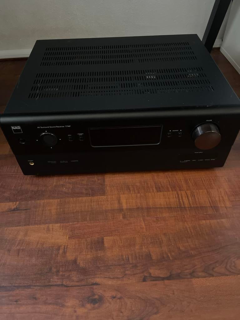 NAD T747 AV Surround Sound Receiver - Perfecte staat, Audio, Tv en Foto, Versterkers en Receivers, Gebruikt, 120 watt of meer