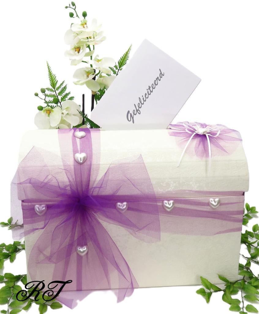 Prachtige enveloppendoos crème met paarse tule., Hobby en Vrije tijd, Feestartikelen, Nieuw, Feestartikel, Geboorte of Huwelijk