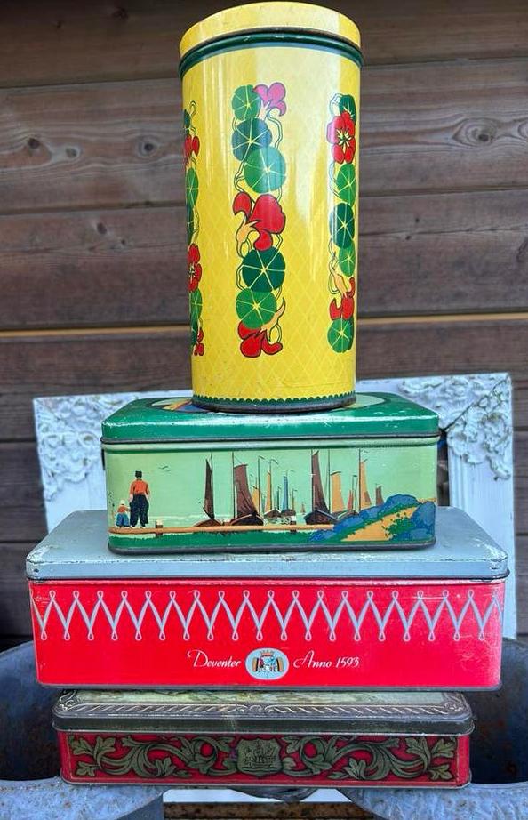 4 oude trommels/blikken, Ophalen of Verzenden