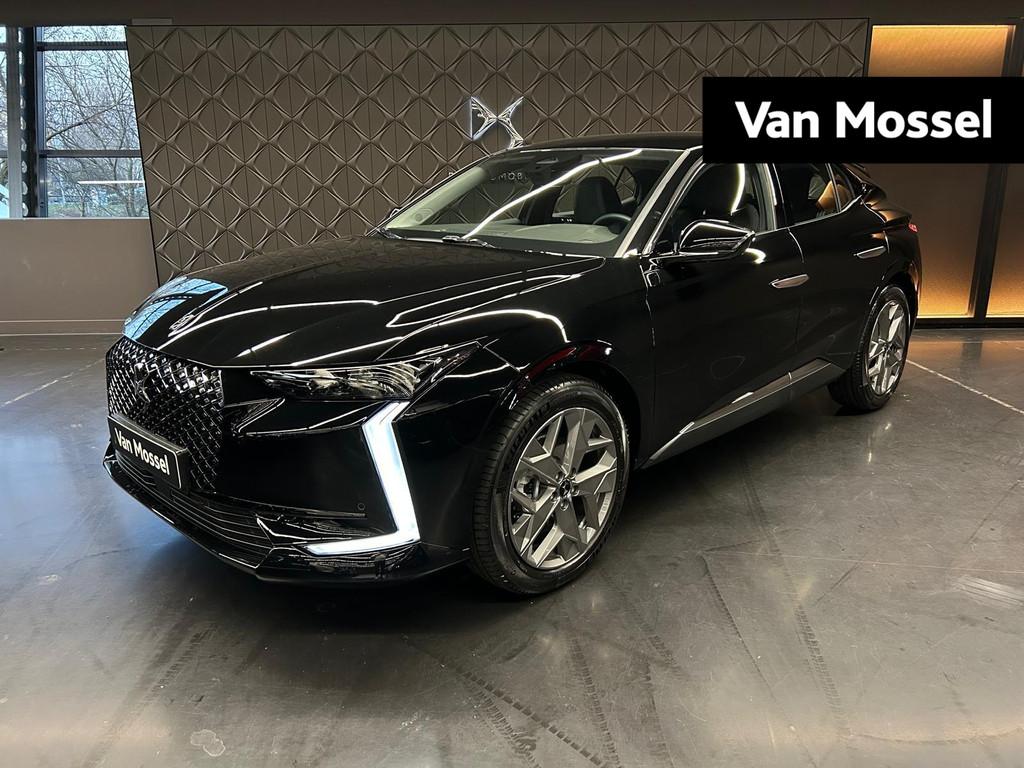 DS 4 1.2 Hybrid 136 Pallas CARPLAY - ANDROID AUTO | CAM | CR, Auto's, DS, Stof, Euro 6, 1199 cc, Zwart