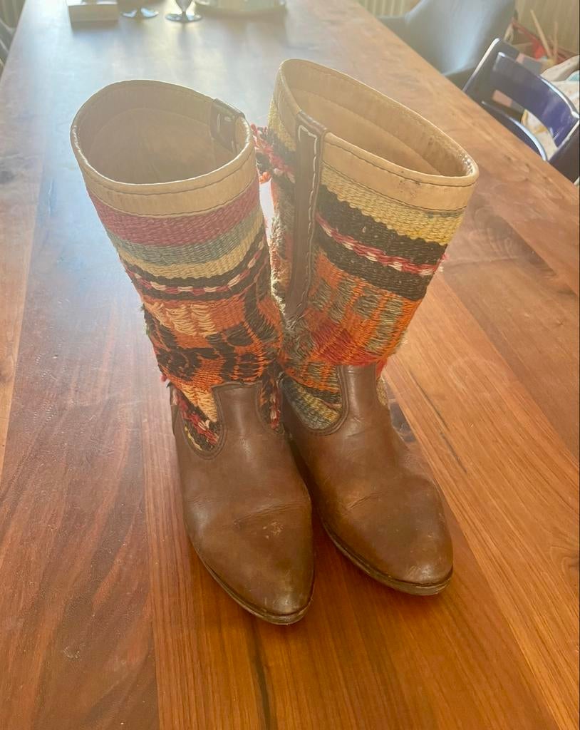 Kiboots laarzen maat 38 - Unieke handgemaakte stijl, Kleding | Dames, Schoenen, Ophalen, Gedragen, Bruin, Lage of Enkellaarzen