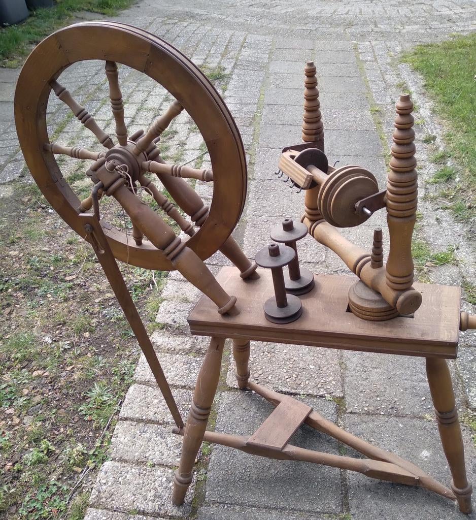 Vintage spinnewiel, Ophalen, Gebruikt, Spinnewiel