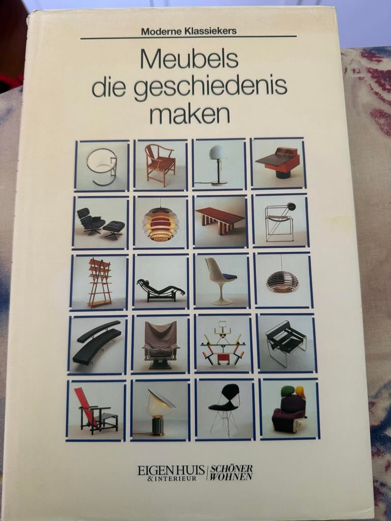 Meubels die geschiedenis maken - Moderne Klassiekers, Boeken, Ophalen of Verzenden, Gelezen, Interieur en Design