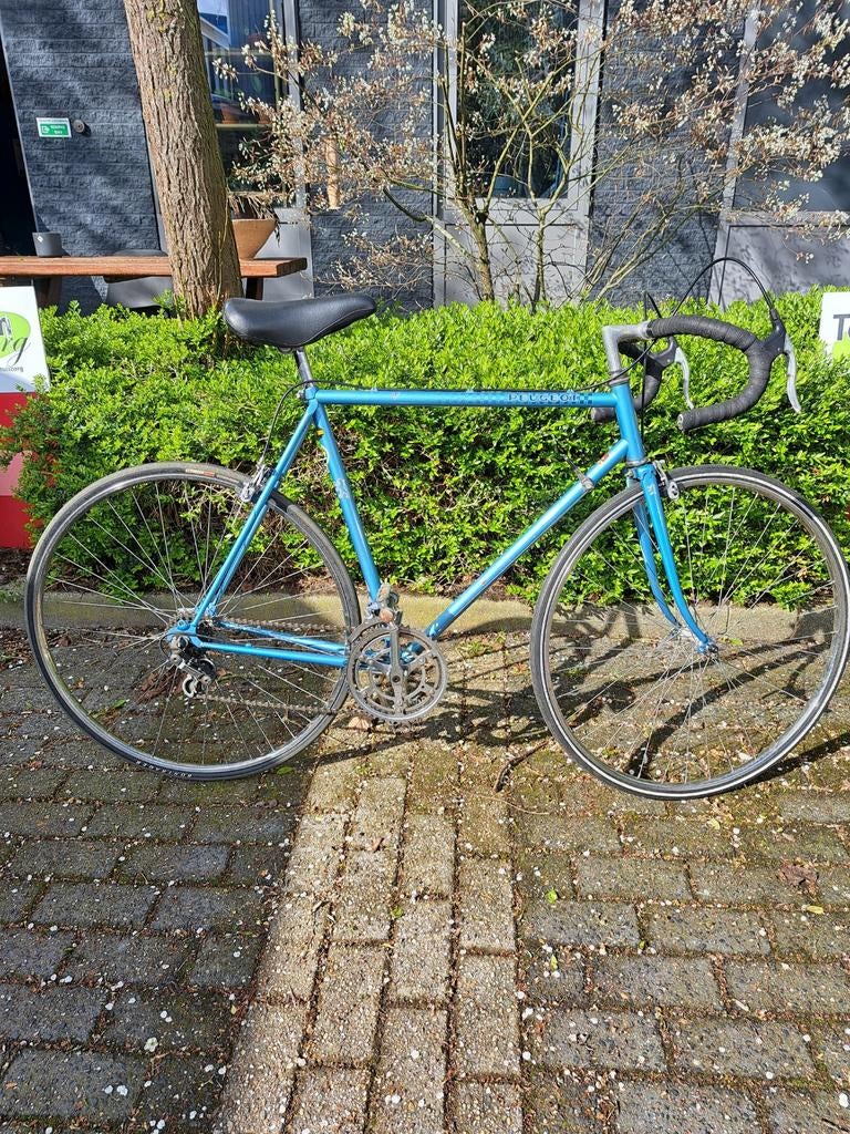 Vintage Peugeot racefiets, Ophalen