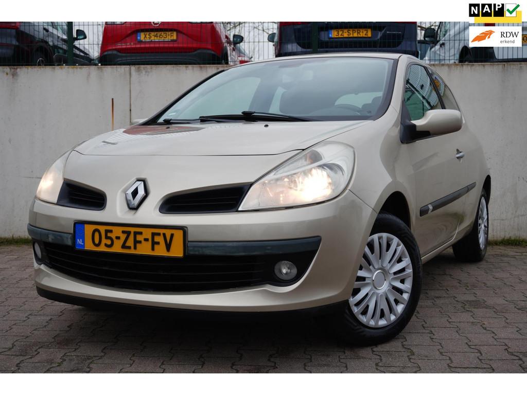 Renault Clio 1.6-16V Dynamique/AUTOMAAT/CLIMA/90564 KM NAP/C, Gebruikt, Zwart, 4 cilinders, Beige