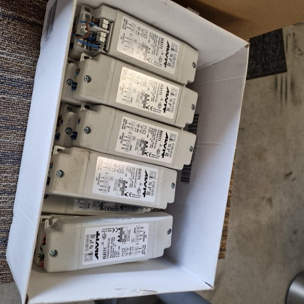 15X ALVIT LED DRIVER TRAFO EL6171 230-12-24-45-57V, Hobby en Vrije tijd, Elektronica-componenten, Ophalen of Verzenden, Gebruikt