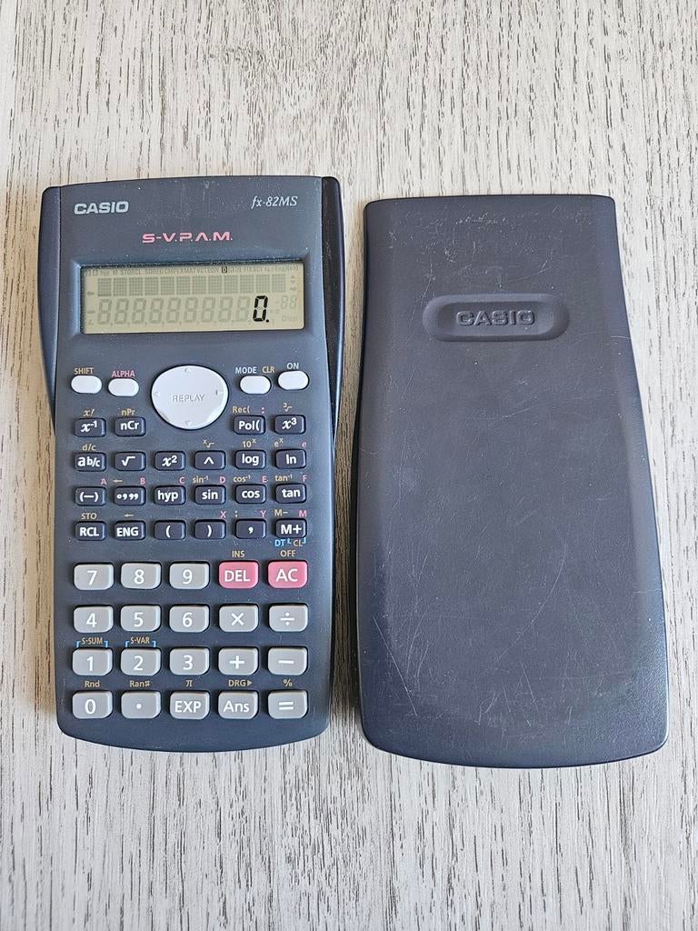 Casio fx-82MS rekenmachine, Diversen, Rekenmachines, Ophalen of Verzenden, Gebruikt