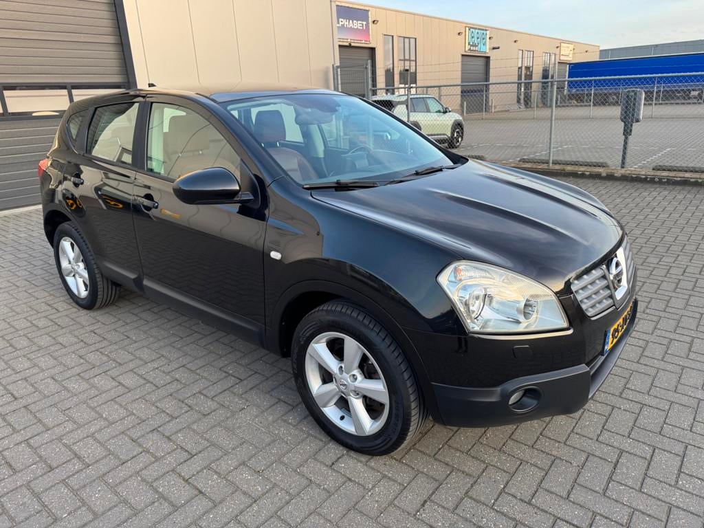 Nissan Qashqai 2.0 Tekna Premium 4WD, Gebruikt, 4 cilinders, Zwart, Handgeschakeld
