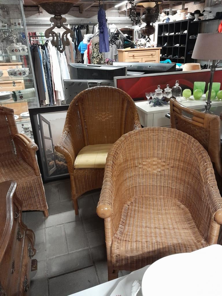Verschillende rotan stoelen, Ophalen, Gebruikt, Rotan