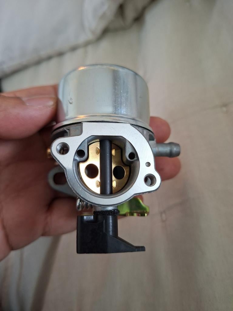 Te koop carburateur nieuw en ongebruikt., Ophalen of Verzenden