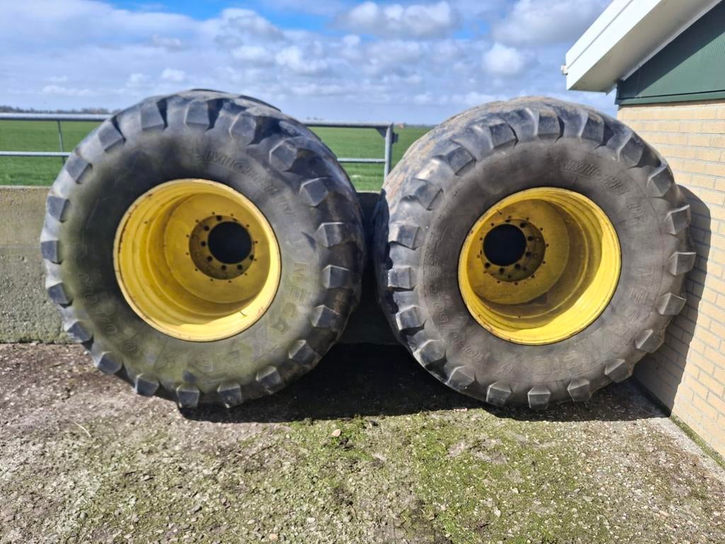 Michelin MegaXBib 1050/50 R32 banden met velg, Ophalen of Verzenden