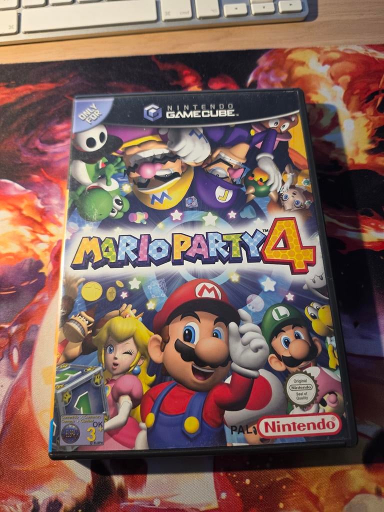 Nintendo Gamecube Mario Party 4 met doos boekje en Vip Kaart, Spelcomputers en Games, Ophalen of Verzenden, Zo goed als nieuw