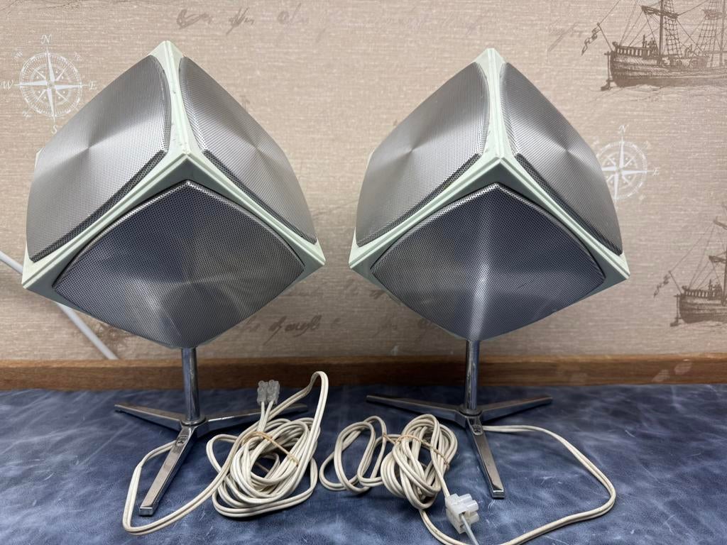 Grundig Cube hifi luidsprekers, Huis en Inrichting, Ophalen of Verzenden, Zo goed als nieuw, Minder dan 50 cm