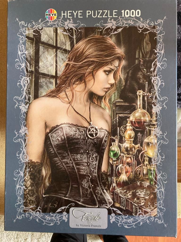 Heye Puzzel Favole Poison 1000 stukjes, Hobby en Vrije tijd, Denksport en Puzzels, Ophalen, 500 t/m 1500 stukjes, Gebruikt, Legpuzzel