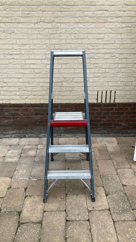 Altrex  Falco Pro trap, Ophalen, Zo goed als nieuw, Minder dan 2 meter