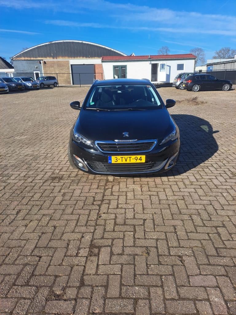 Peugeot 308 1.2 Puretech 130pk S&S 2014 Zwart, Voorwielaandrijving, Zwart, 1199 cc, 1165 kg