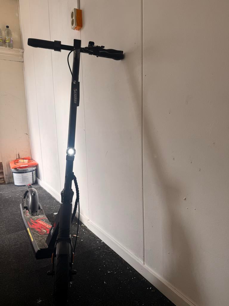 iScooter elektrische step - Zo goed als nieuw, 35 km/u, Fietsen en Brommers, Steps, Ophalen, Zo goed als nieuw, Elektrische step (E-scooter)