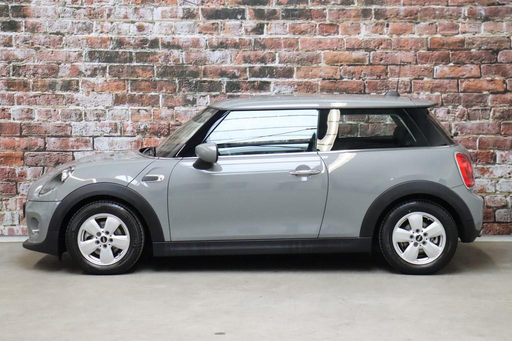 MINI Hatchback Cooper Business 3 deurs / Airconditioning / R, Voorwielaandrijving, Gebruikt, 4 stoelen, 49 €/maand