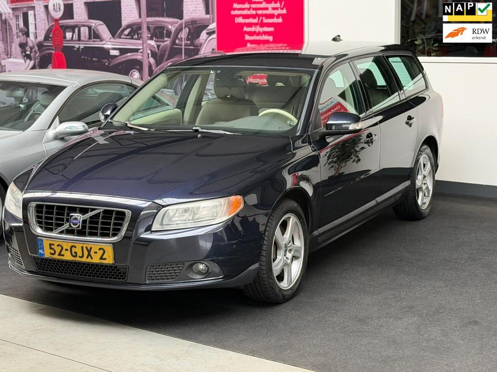 Volvo V70 2.4D Kinetic rijd goed, Voorwielaandrijving, 15 km/l, Blauw, 163 pk