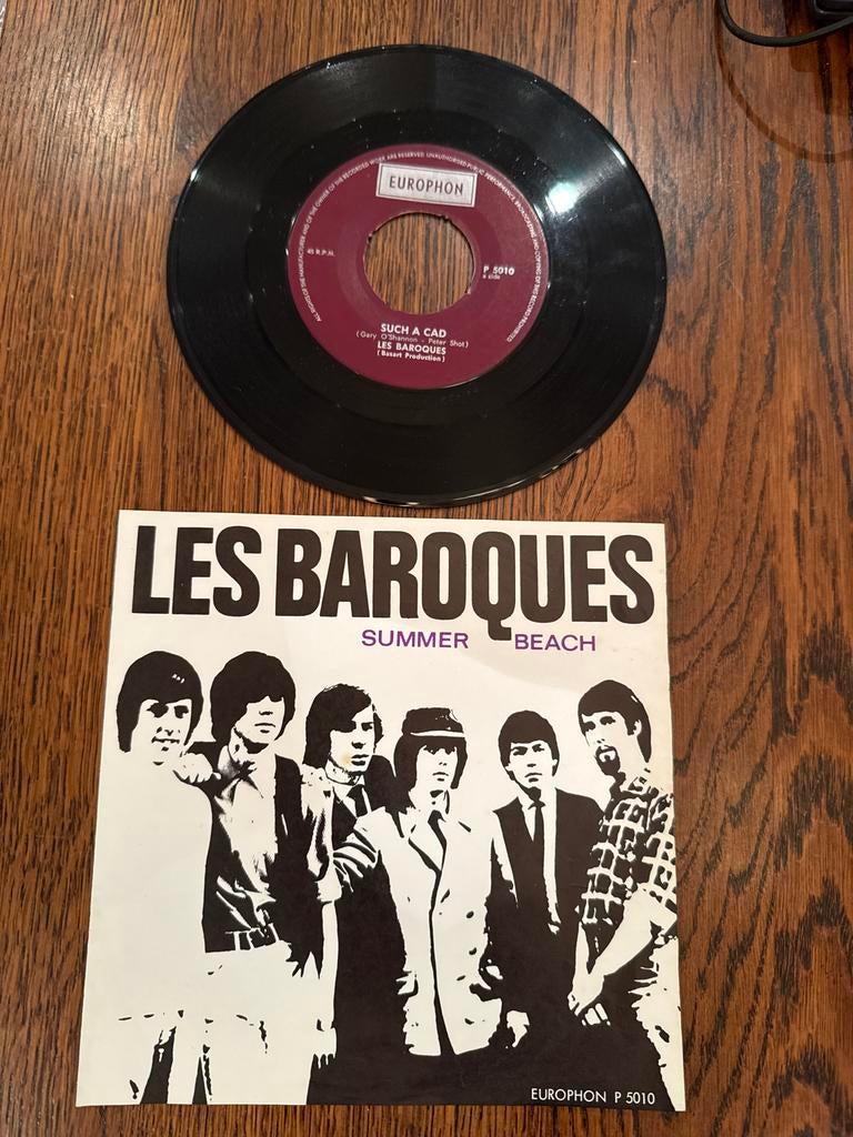 Les Baroques - Such a Cad / Summer Beach 7 inch single, Ophalen of Verzenden, Gebruikt, 7 inch, Poprock