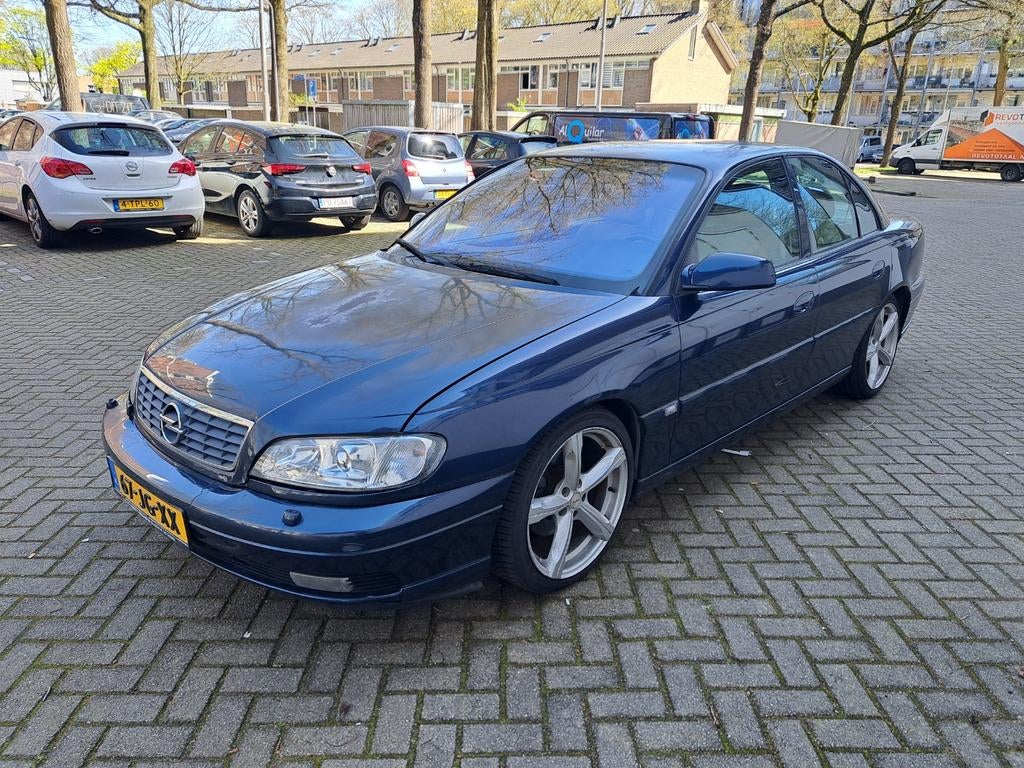 Opel Omega 2.6 V6 executive in onderdelen. Veel opties., Ophalen of Verzenden, Gebruikt, Opel