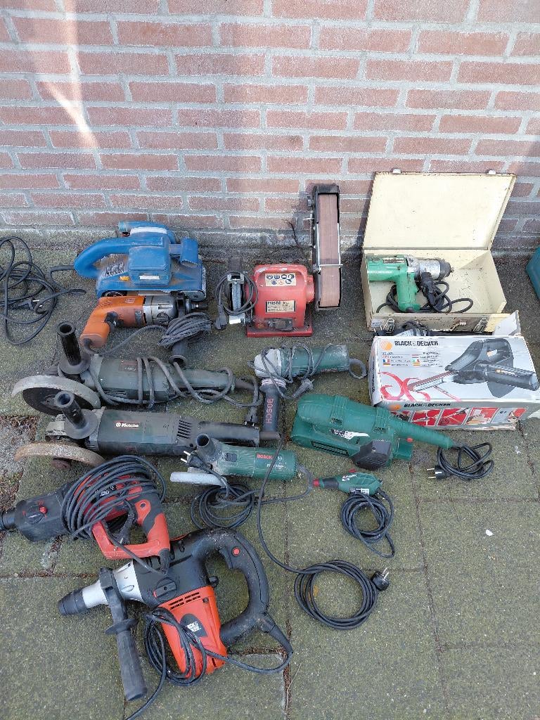 Partij werkende gereedschap, Ophalen, Gebruikt, Boormachine