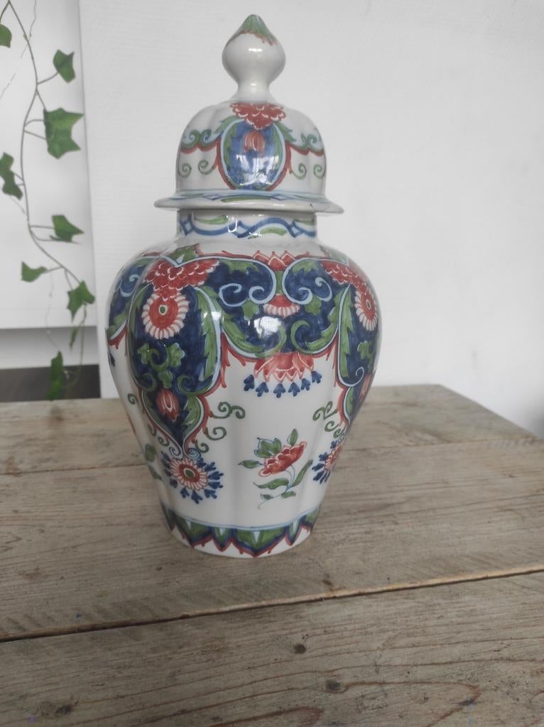 Antieke Makkum vaas, Ophalen