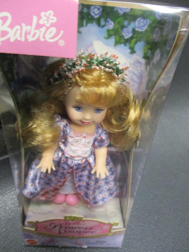 2004 BARBIE/KELLY PRINCESS and the PAUPER NIEUW in doosje, Ophalen of Verzenden, Nieuw, Fashion Doll