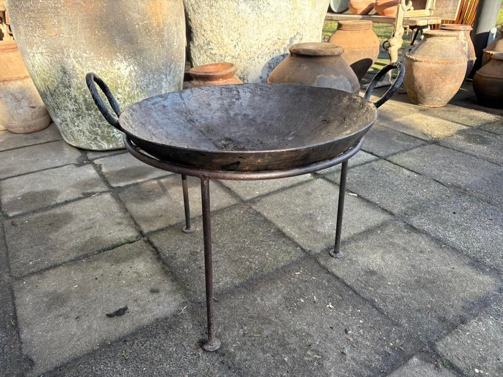 Oude vuurschaal - kookschaal op standaard, Ophalen, Gebruikt, Nvt, Nvt