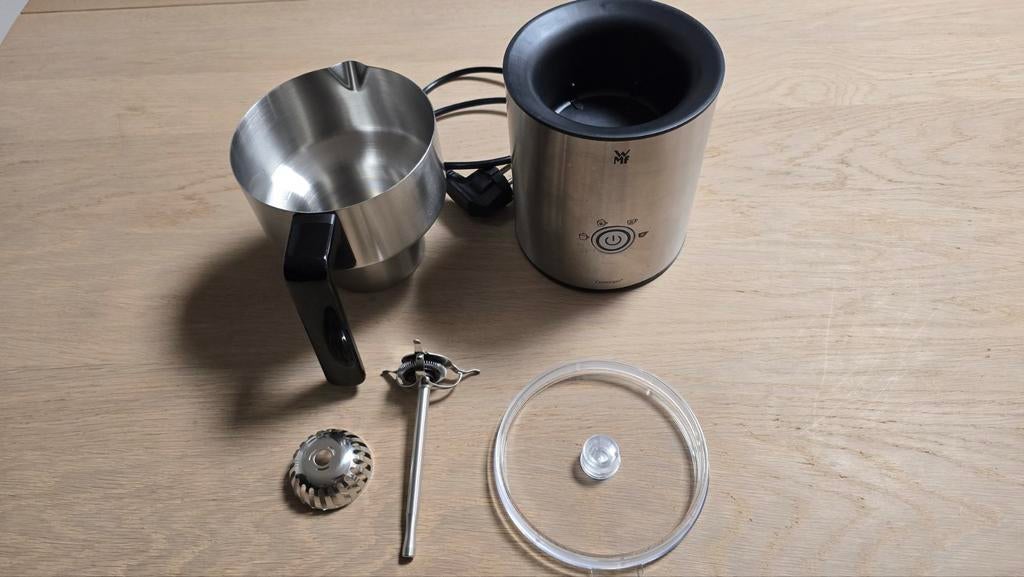 WMF Inductie Melkopschuimer - Perfect Schuim!, Ophalen, Zo goed als nieuw, Elektrische melkopschuimer