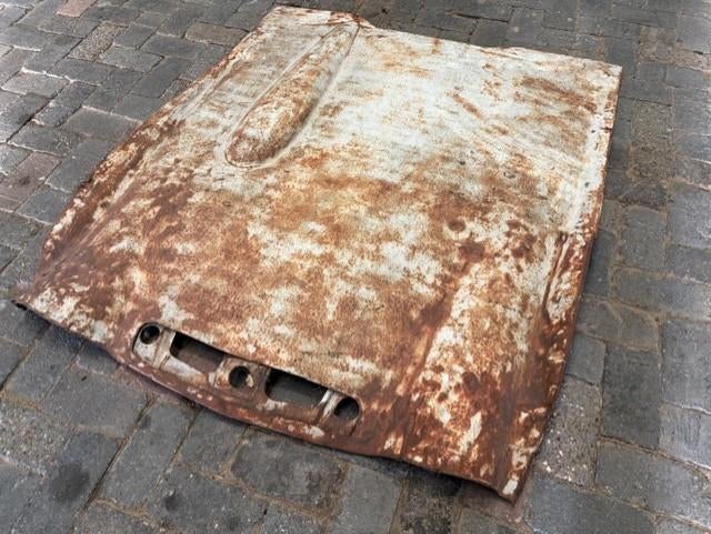 Triumph TR4-4A-5-250 motorkap, Ophalen